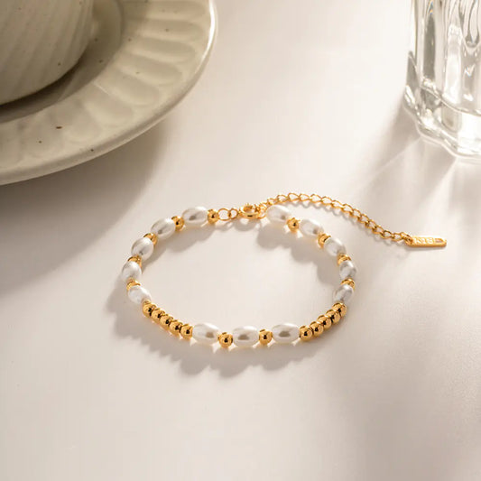 18K Gold Bracelet with Glass Pearl Beads